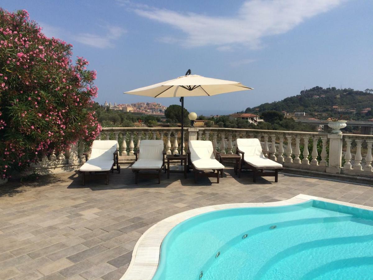 Villa Con Piscina A Imperia, Italy 외부 사진